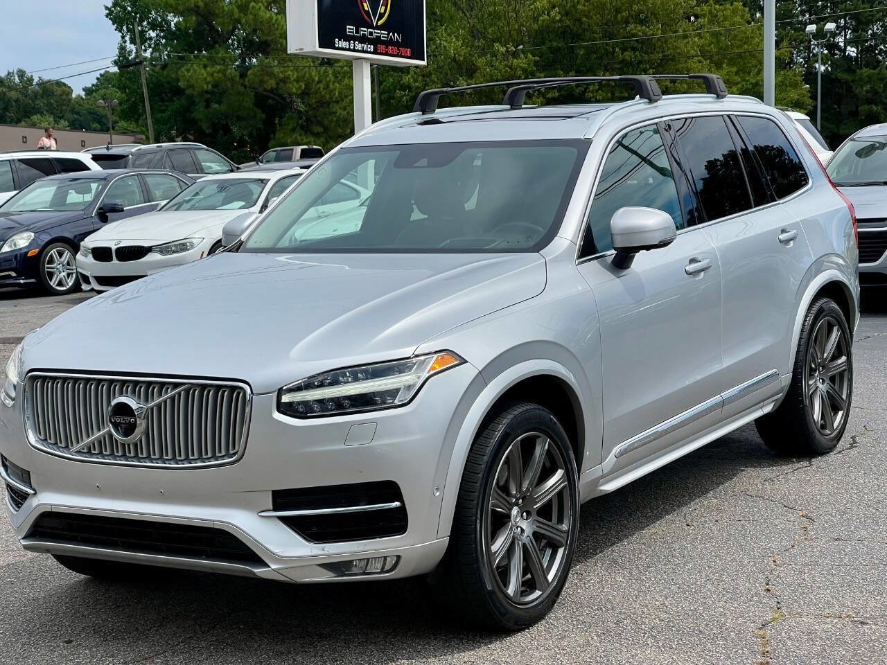 Used 2017 Volvo XC90 T6 Inscription w/ Vision Package image 3