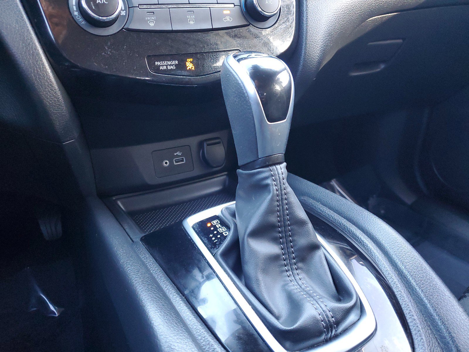 Certified 2019 Nissan Rogue S image 21