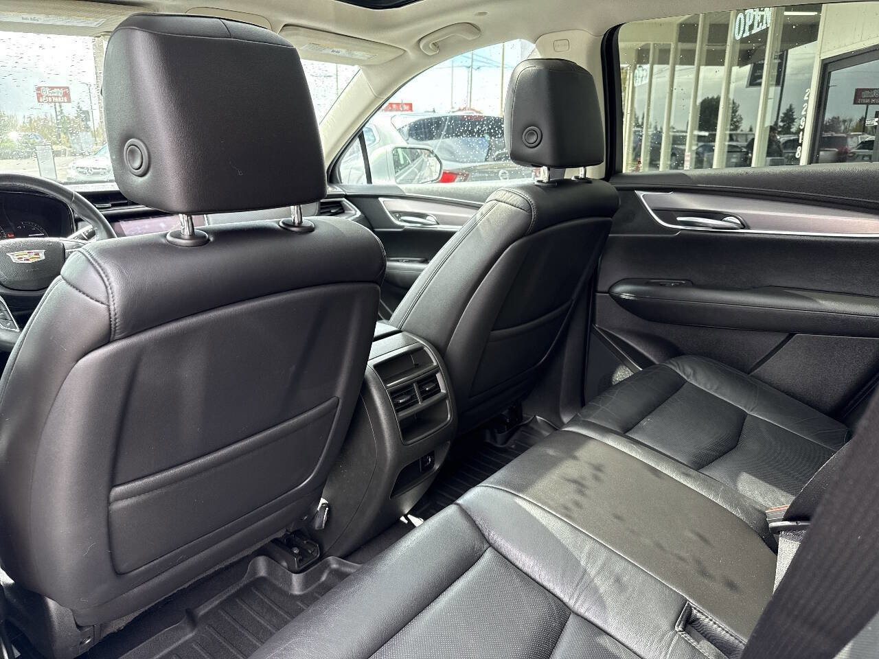 Used 2017 Cadillac XT5 Luxury w/ Driver Awareness Package image 29