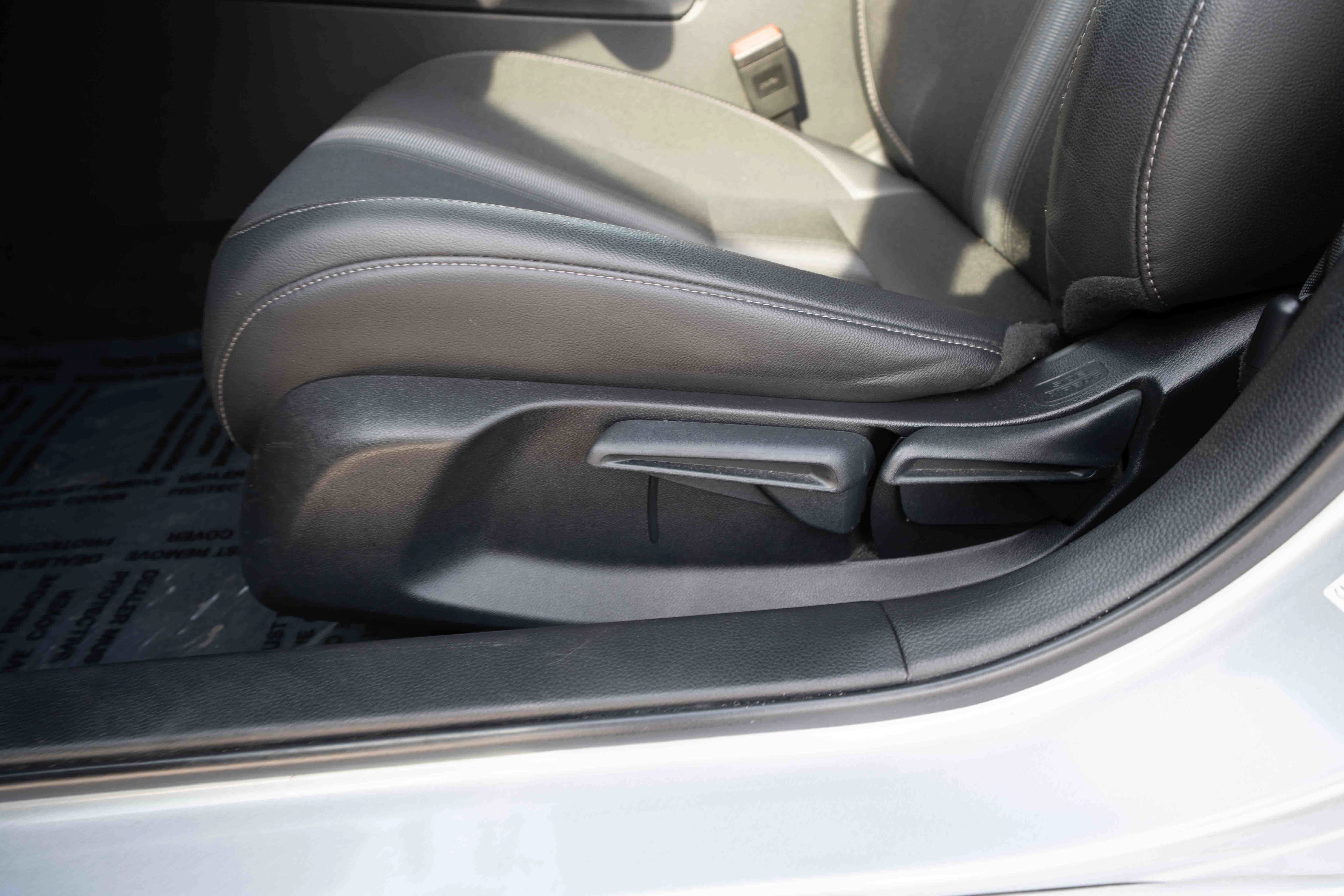Used 2025 Honda Civic Sport image 12