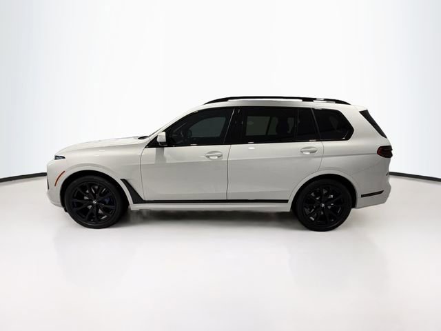Used 2023 BMW X7 xDrive40i w/ Executive Package image 4
