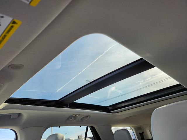 Certified 2025 Ford Explorer Platinum w/ LUX Leather Package image 22