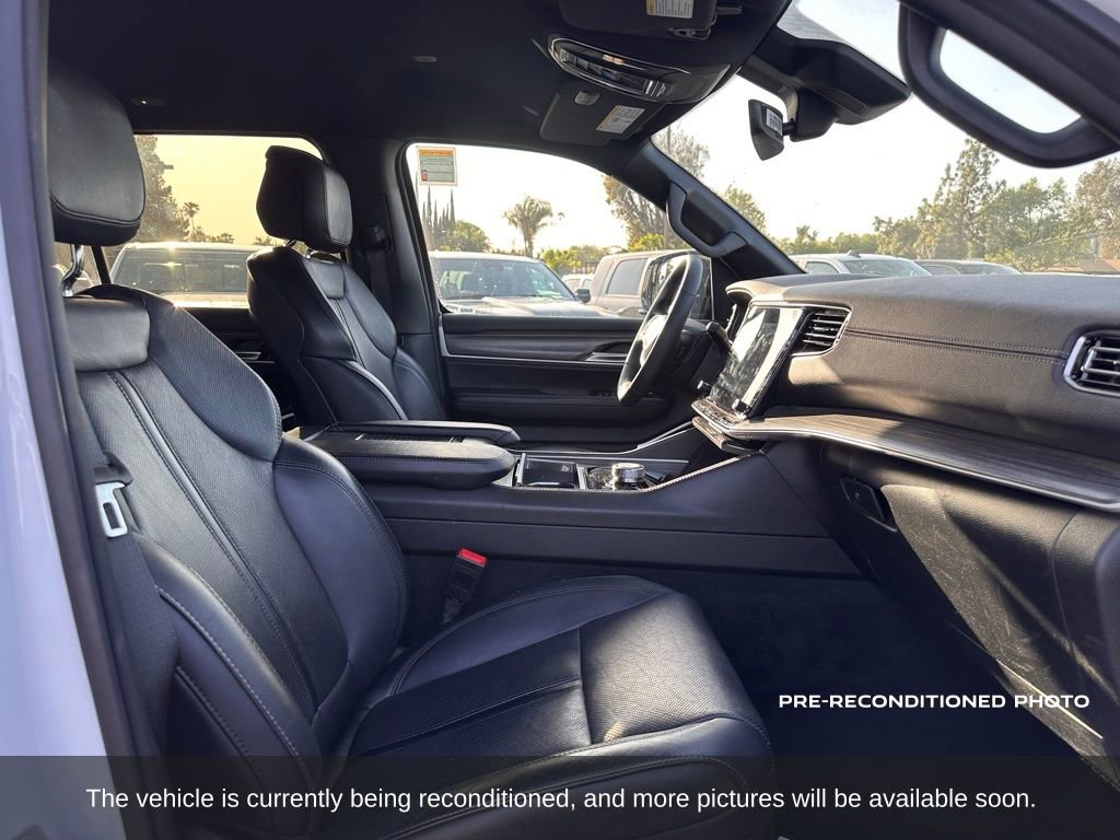 Used 2024 Jeep Wagoneer Series II image 15