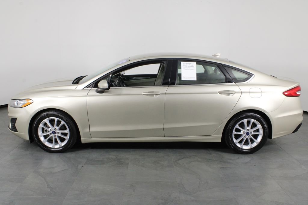 Used 2019 Ford Fusion SE image 10