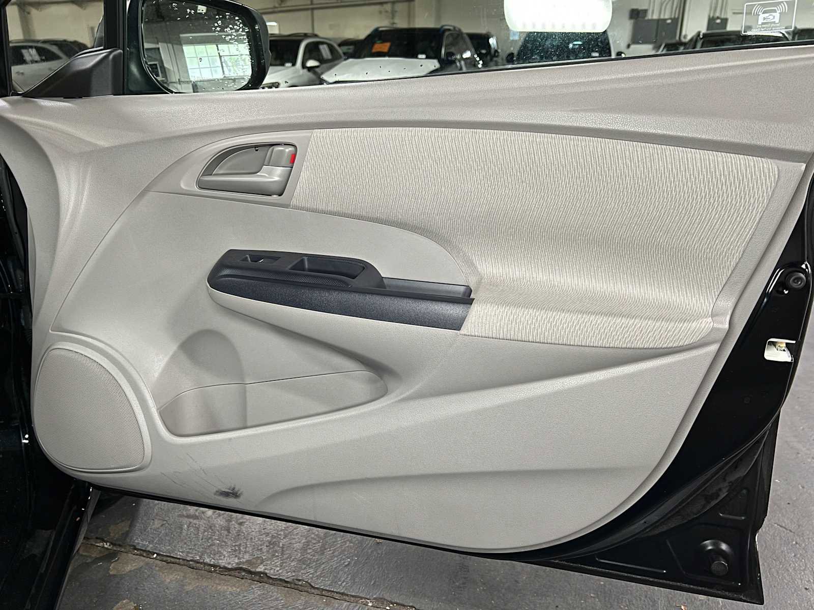 Used 2010 Honda Insight EX image 10