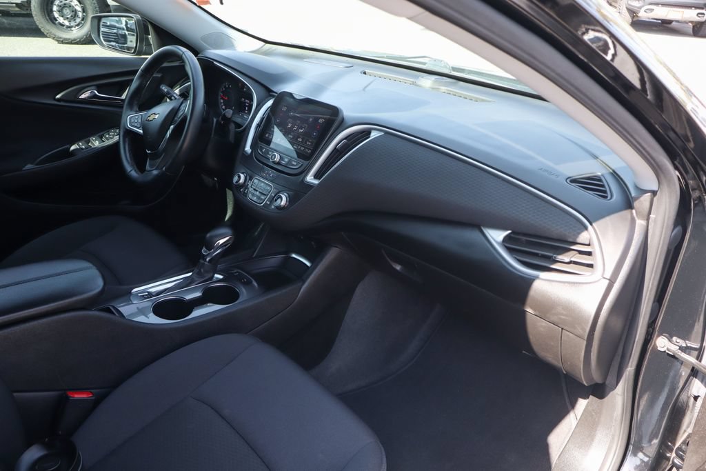 Used 2025 Chevrolet Malibu LT w/ Midnight Edition FWD image 41