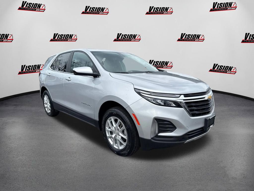 Used 2022 Chevrolet Equinox LT image 3