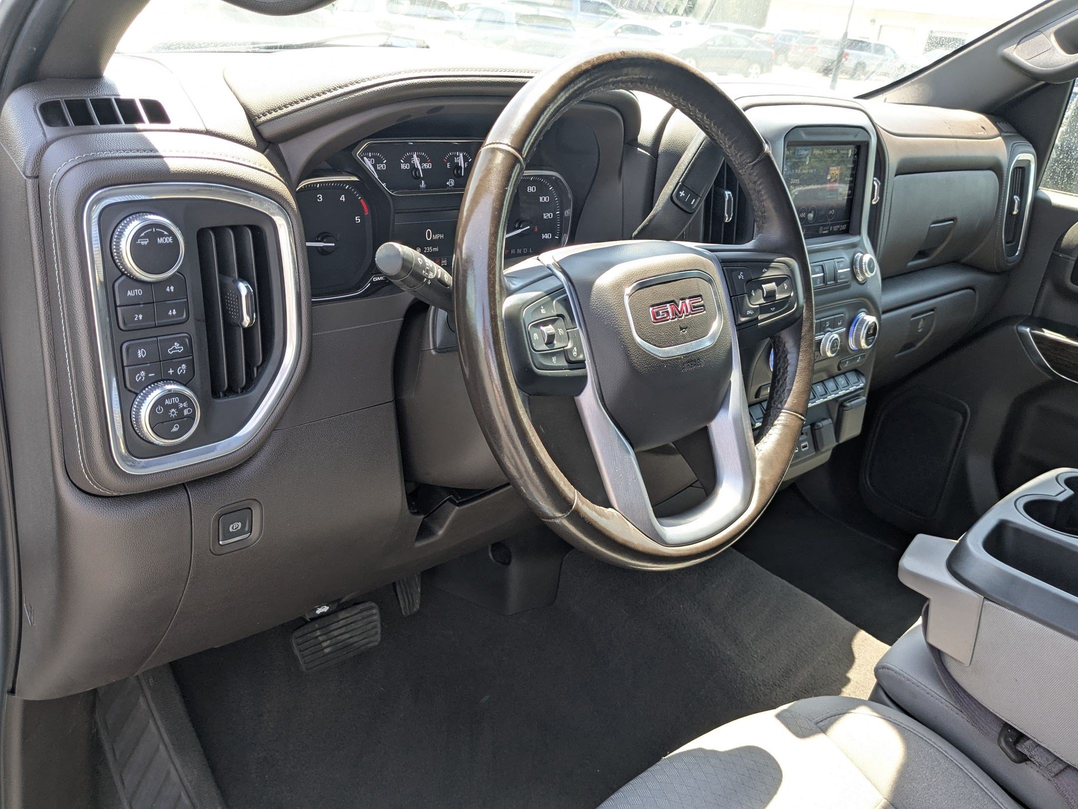 Used 2022 GMC Sierra 3500 SLE w/ SLE Convenience Package AWD/4WD image 15