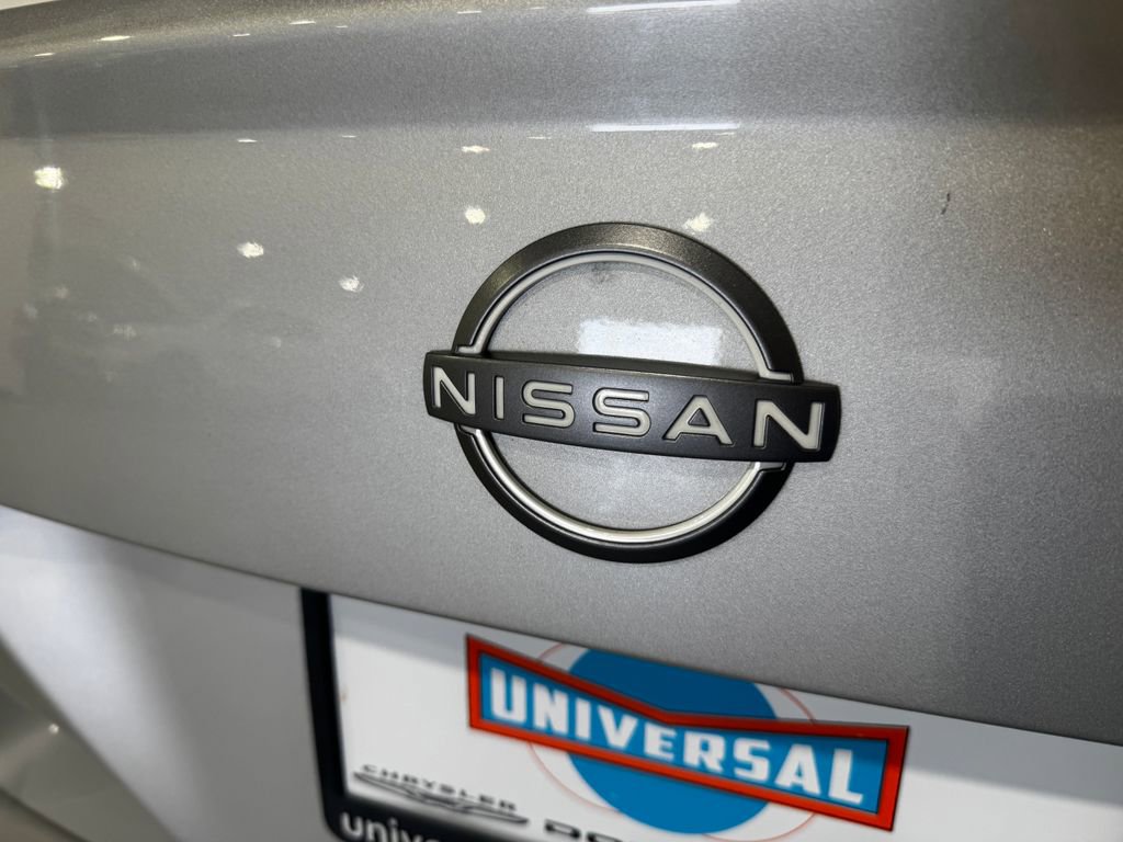 Used 2025 Nissan Versa SV image 29
