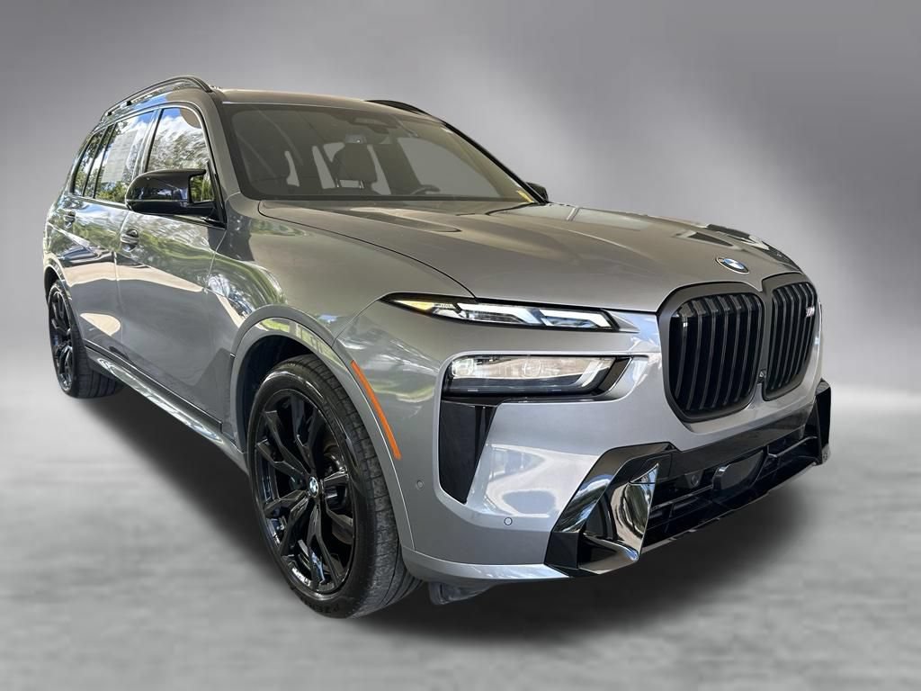 Used 2026 BMW X7 M60i AWD/4WD image 2