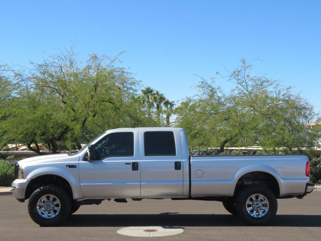 Used 2005 Ford F350 XLT image 2