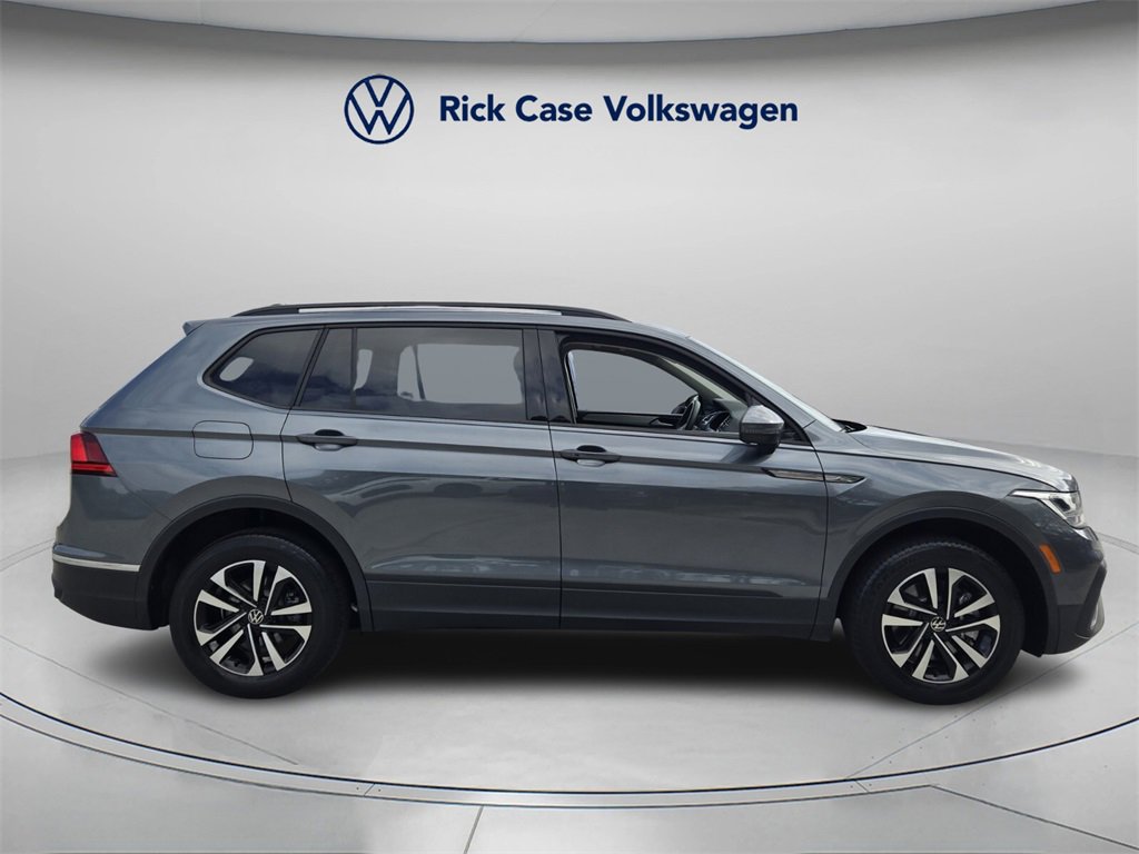 Used 2022 Volkswagen Tiguan S image 3