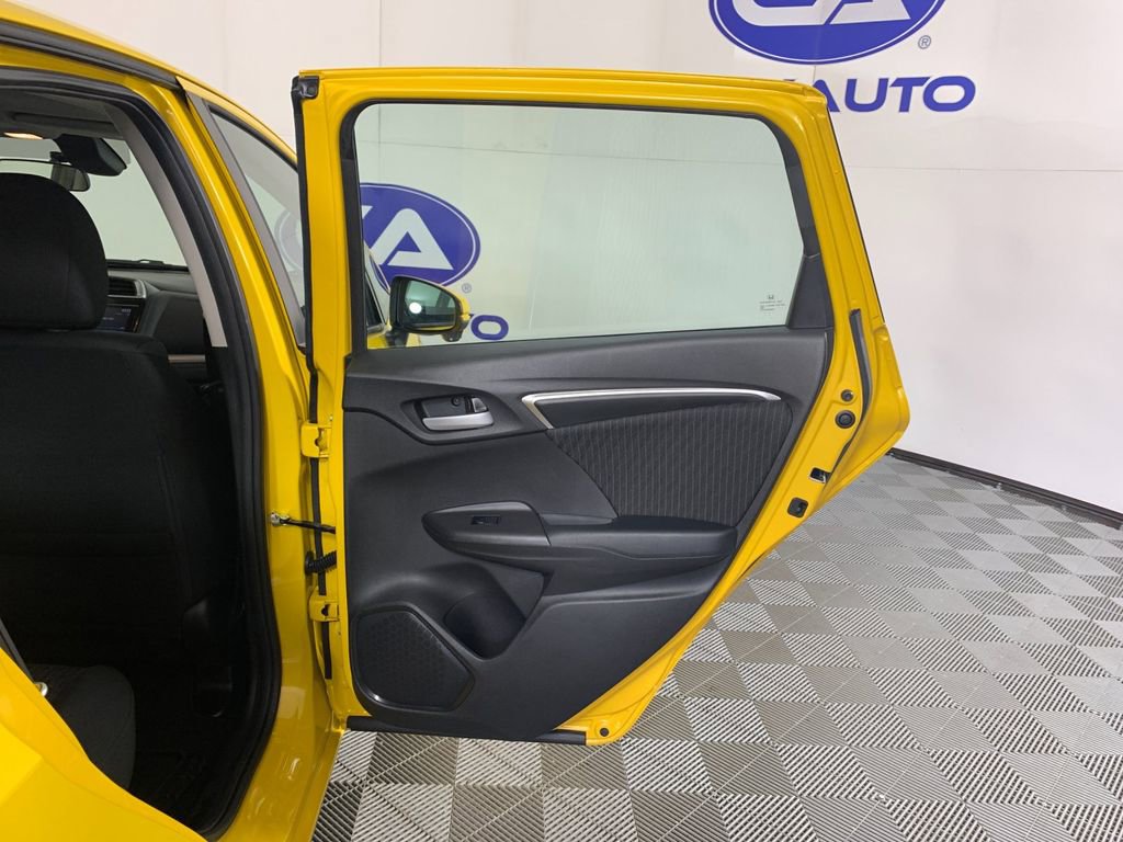 Used 2018 Honda Fit EX image 36