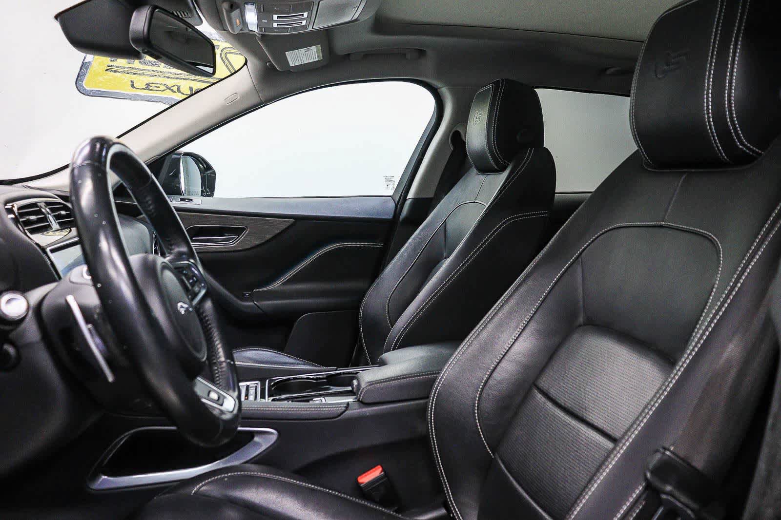 Used 2017 Jaguar F-PACE S AWD/4WD image 19