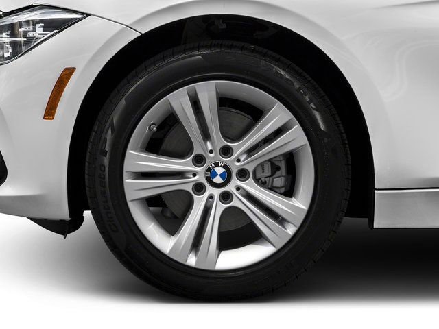 Used 2017 BMW 330i xDrive Sedan AWD/4WD image 11