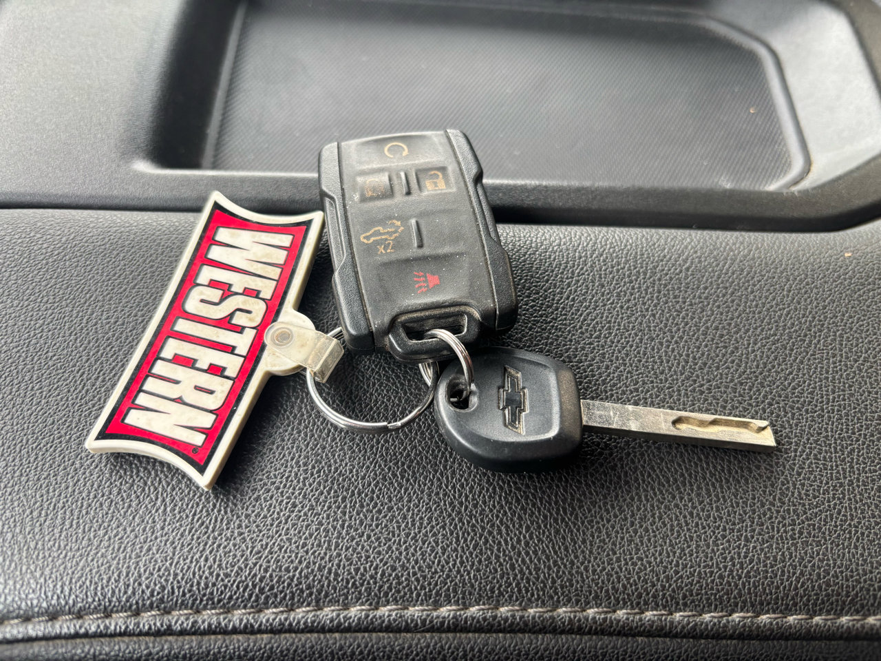 Used 2020 Chevrolet Silverado 2500 Custom w/ Custom Value Package image 25