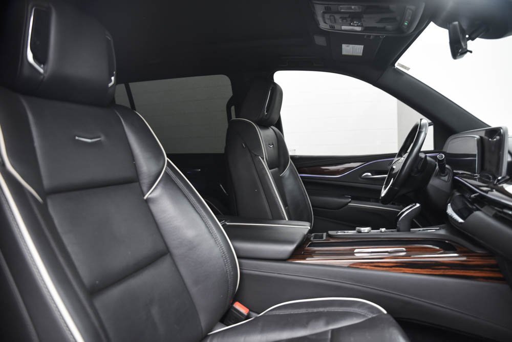 Certified 2023 Cadillac Escalade ESV Premium Luxury image 15