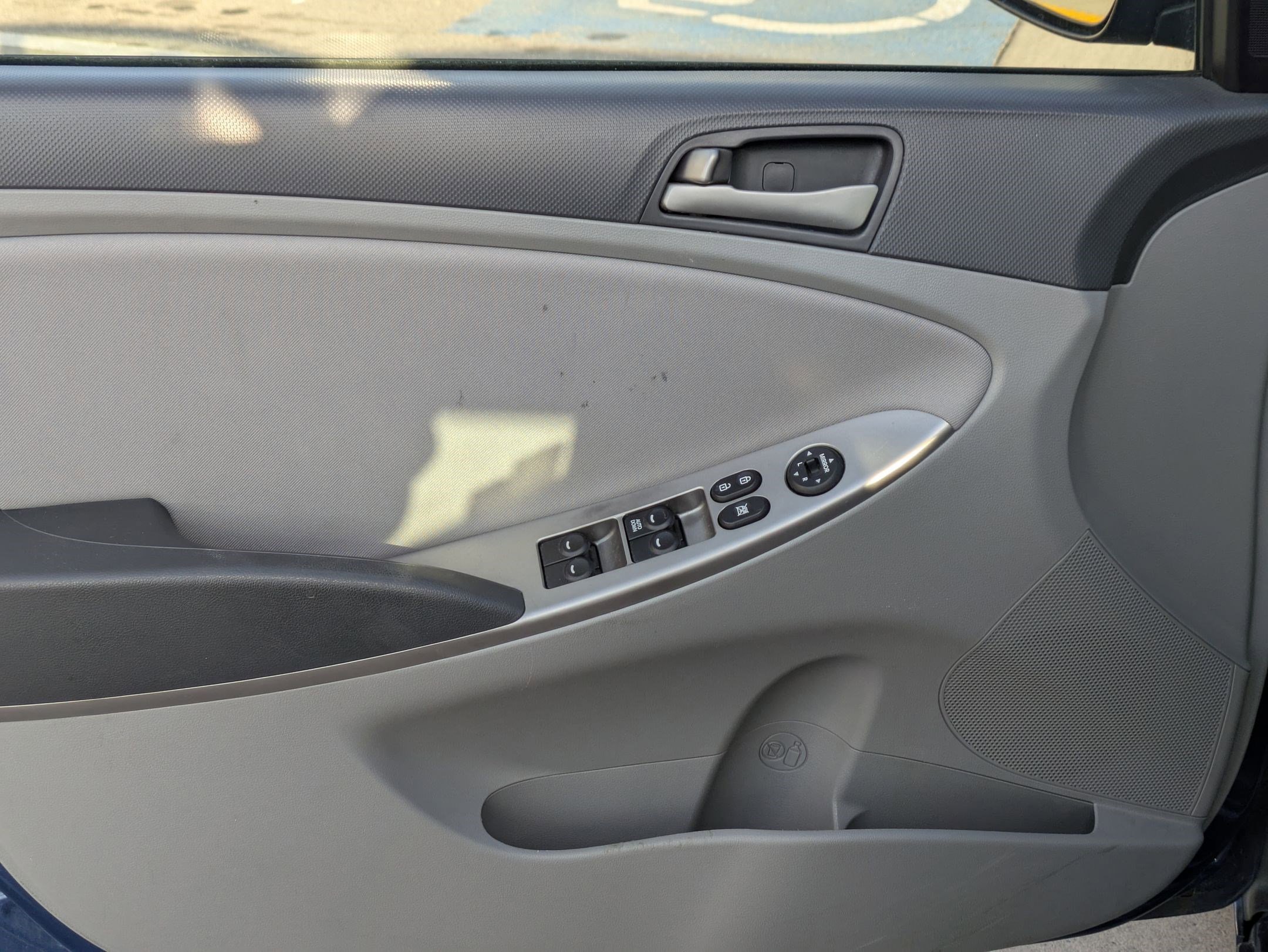 Used 2017 Hyundai Accent Value Edition image 12