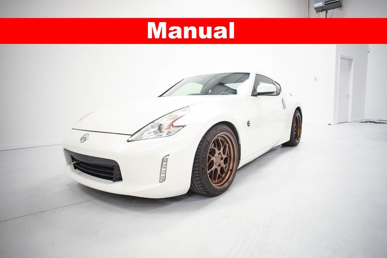 Used 2011 Nissan 370Z Coupe image 1