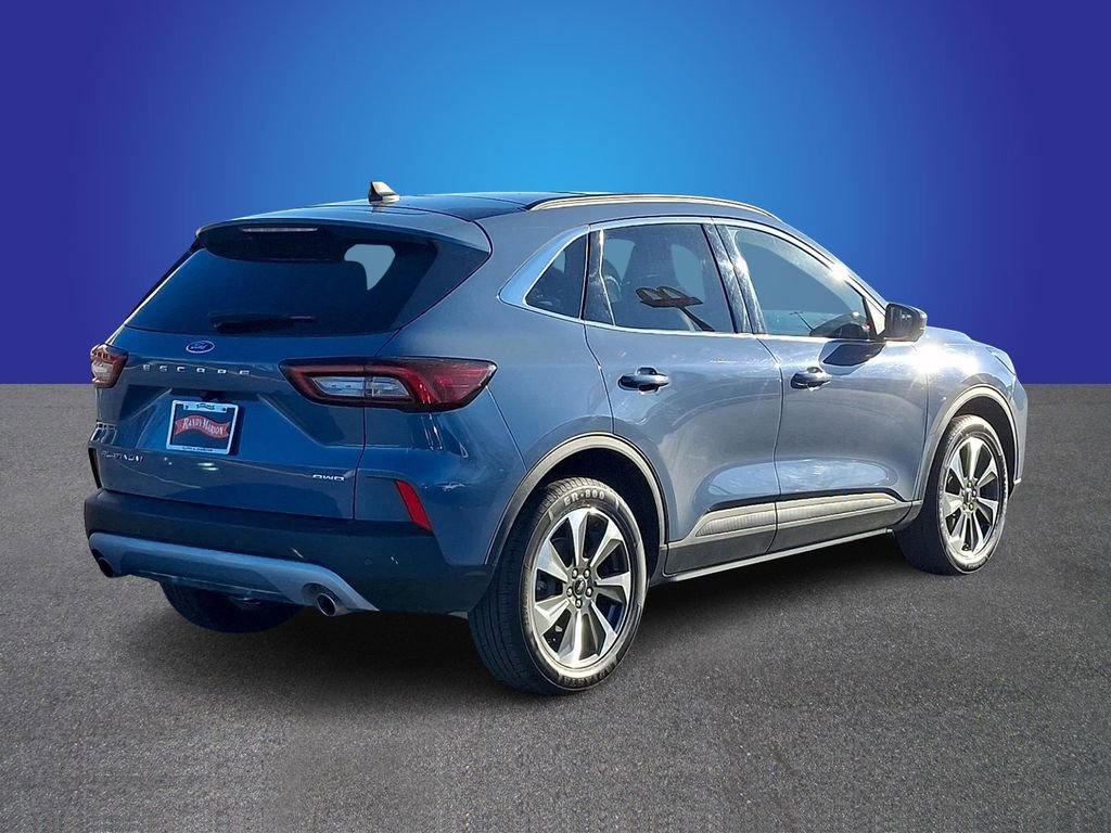Used 2024 Ford Escape Platinum image 6