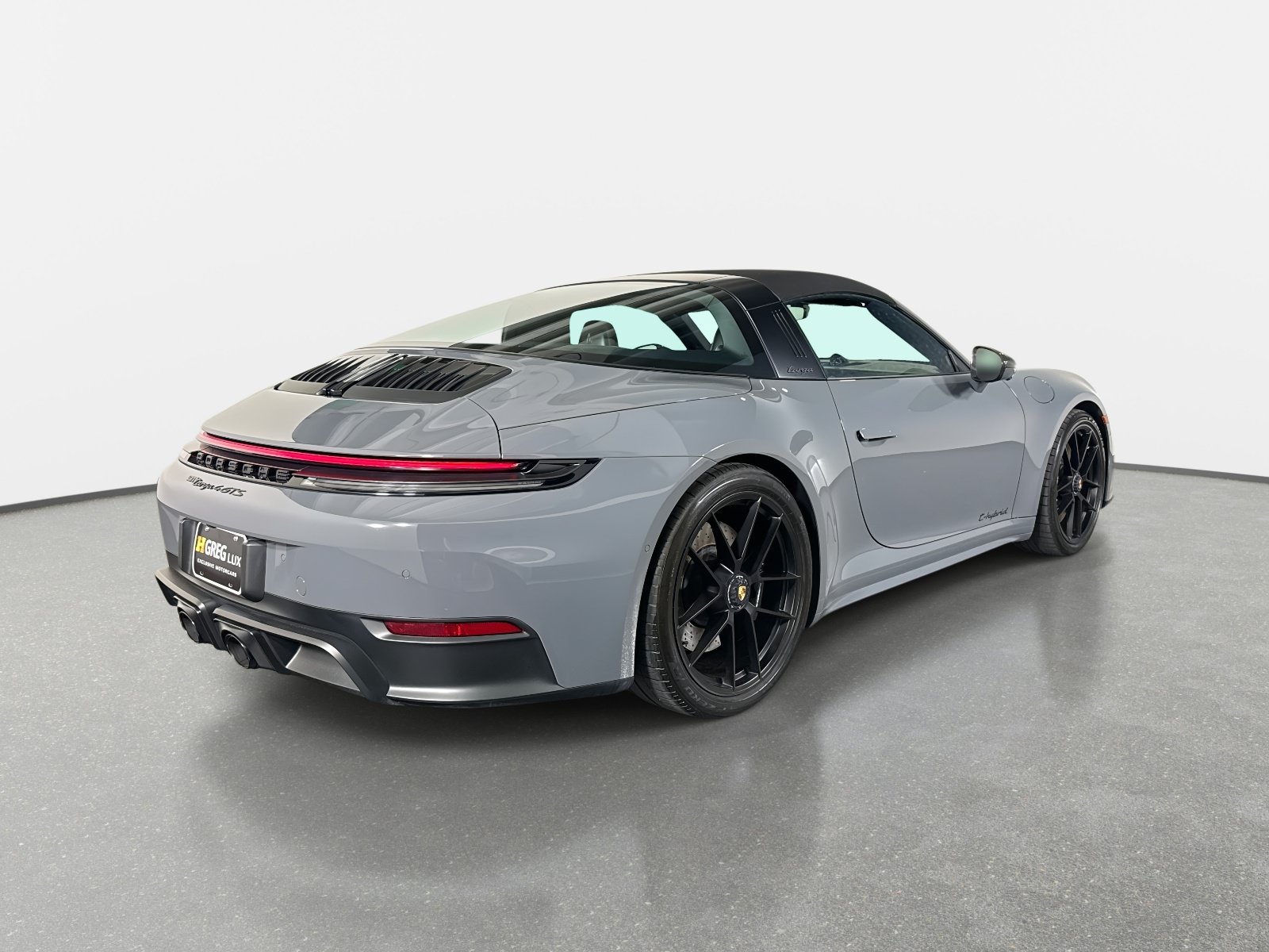 Used 2025 Porsche 911 Targa 4 GTS AWD/4WD image 3