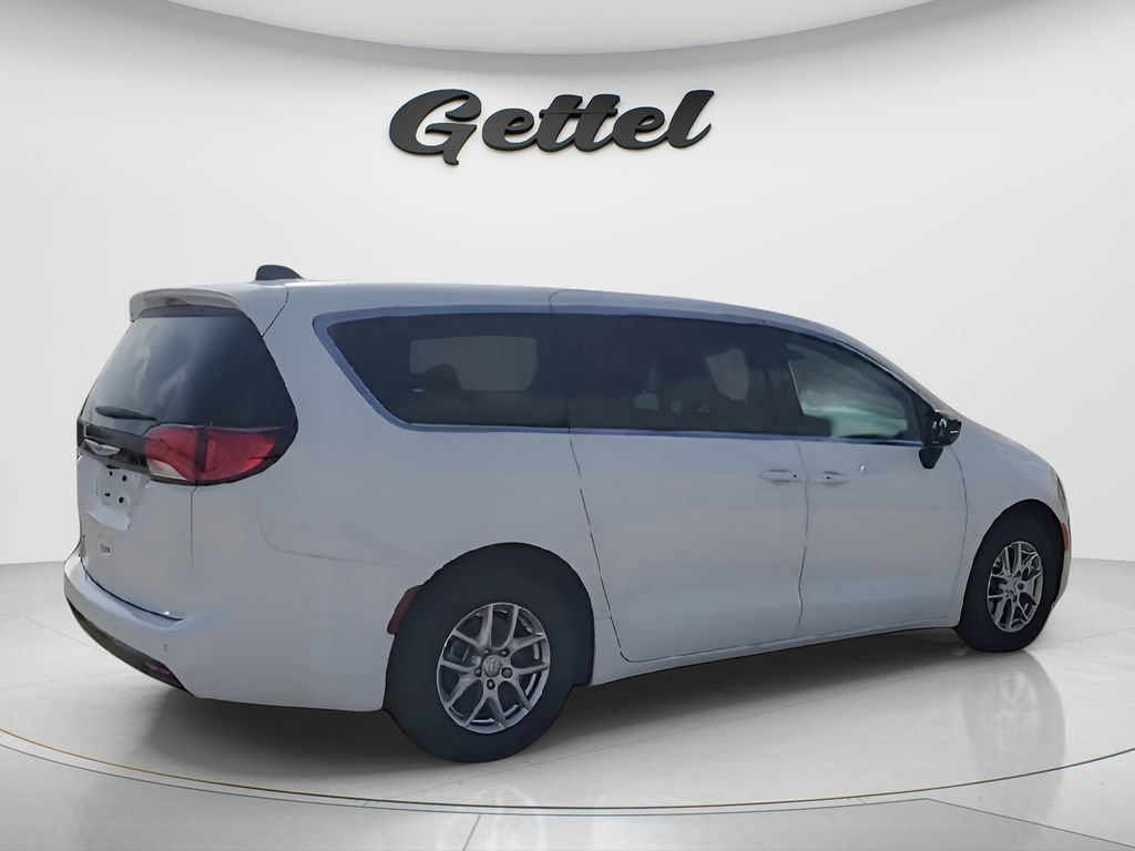 New 2026 Chrysler Voyager LX FWD image 8