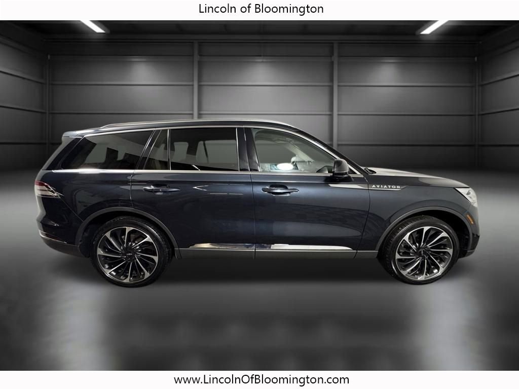 Certified 2023 Lincoln Aviator Reserve w/ Equipment Group 201A image 9