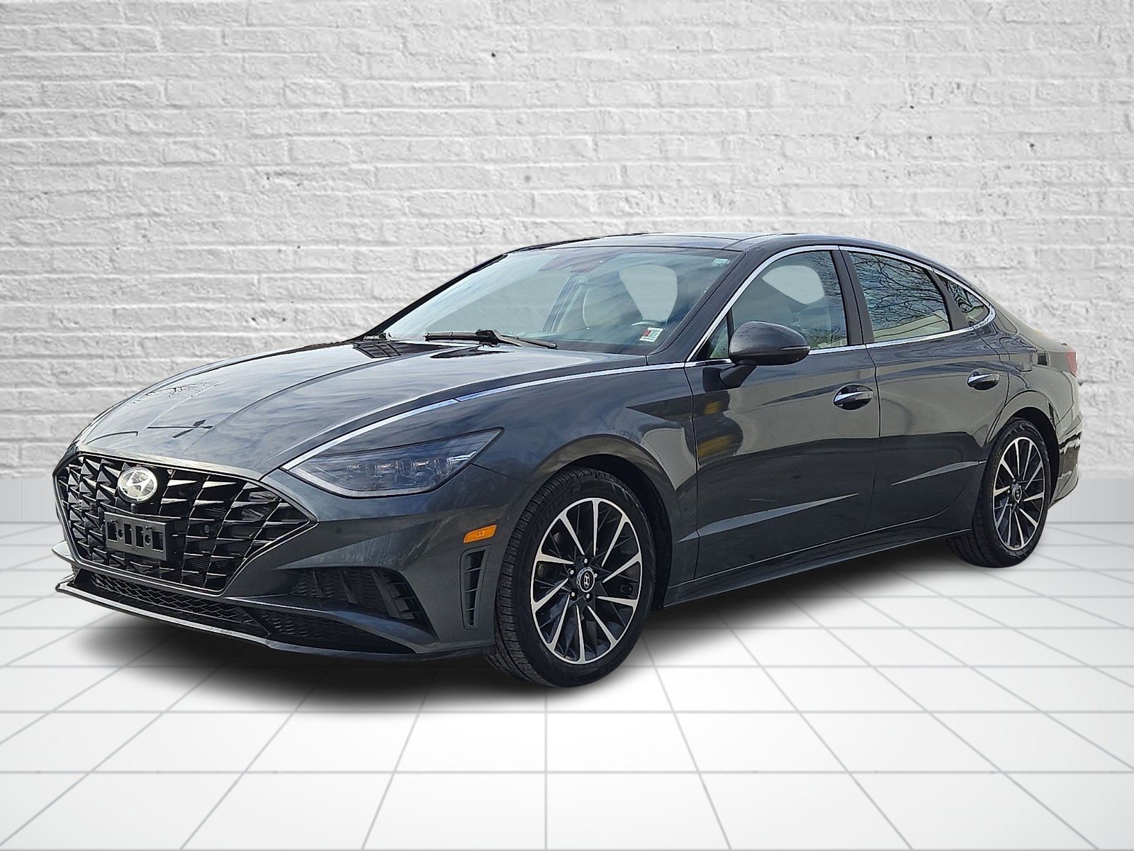 Used 2023 Hyundai Sonata Limited w/ Cargo Package image 3