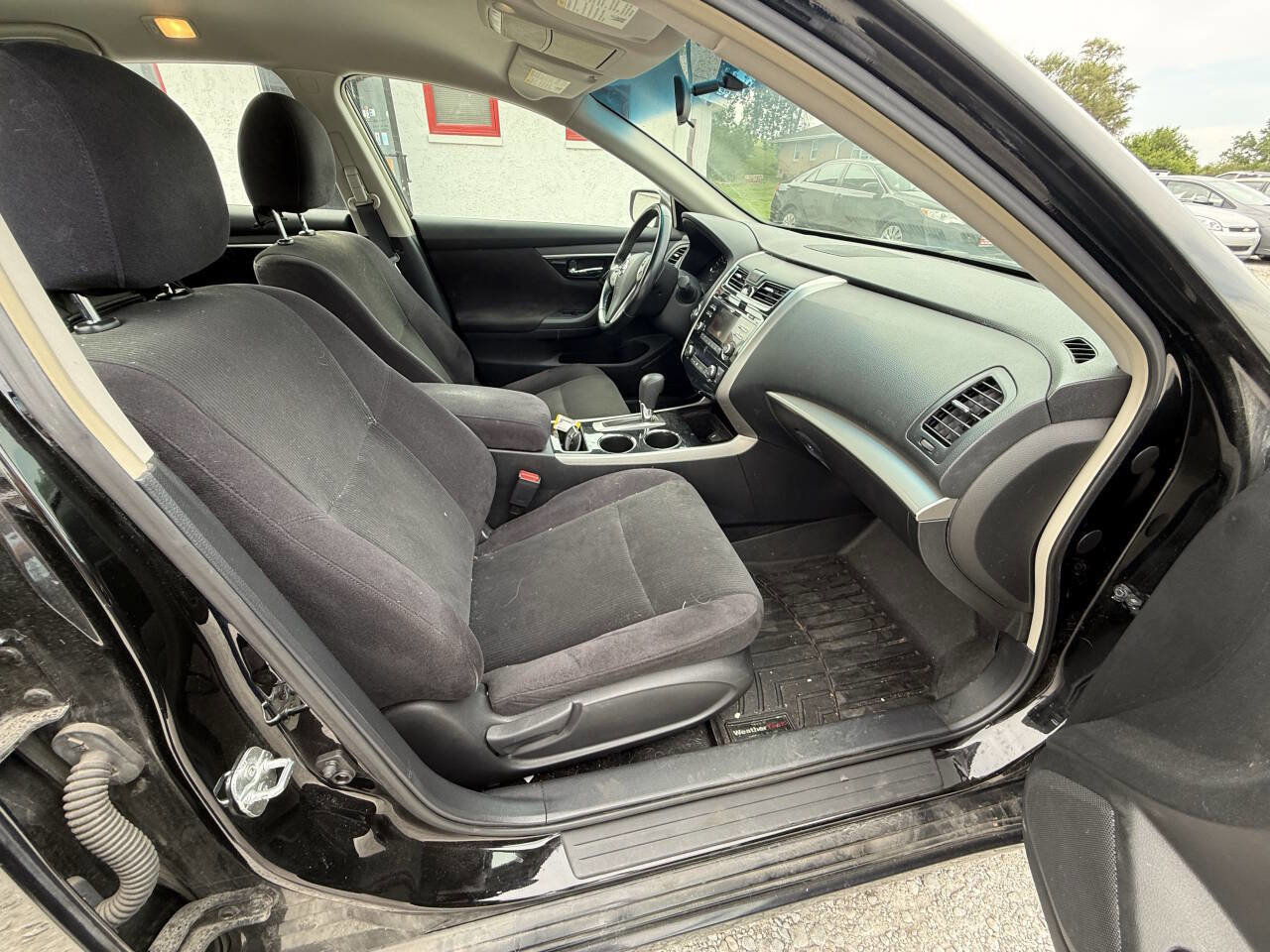 Used 2013 Nissan Altima 2.5 SV FWD image 17