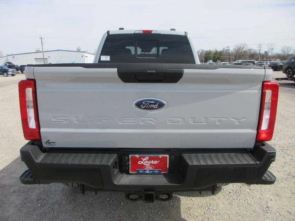 New 2026 Ford F250 XL w/ XL Off-Road Package image 6