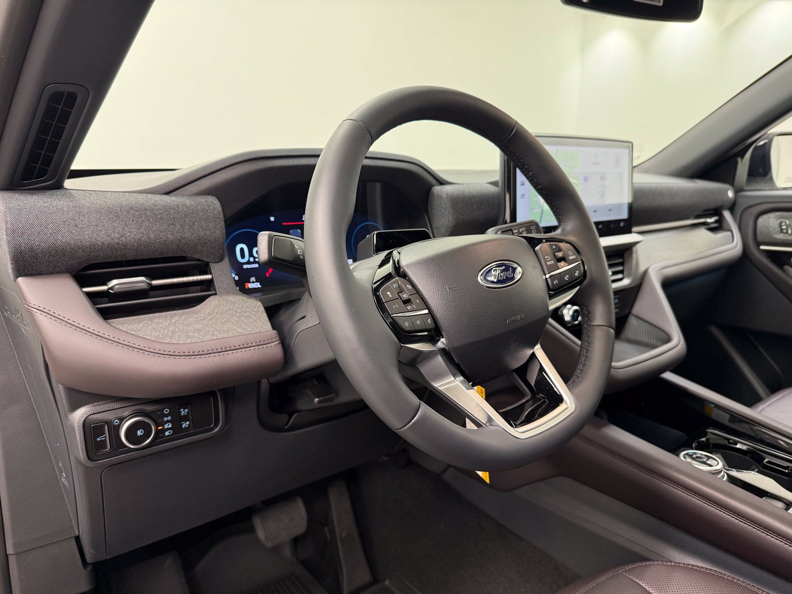 New 2026 Ford Explorer Platinum RWD image 17