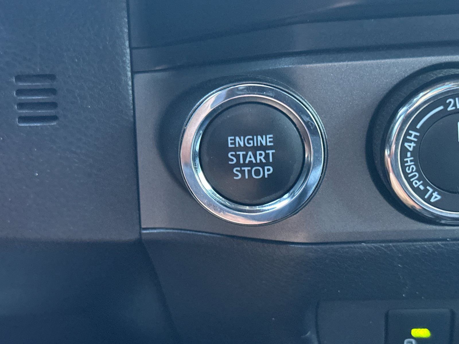 Used 2022 Toyota Tacoma TRD Off-Road w/ Technology Package image 24