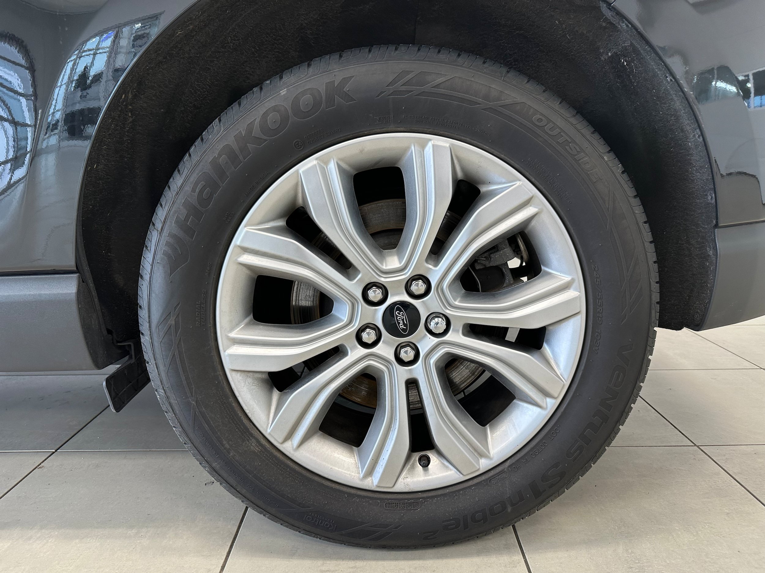 Used 2024 Ford Edge Titanium AWD/4WD image 8