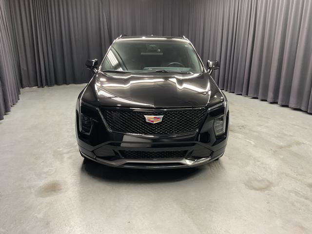 Used 2025 Cadillac XT4 Sport w/ Cold Weather Package image 3