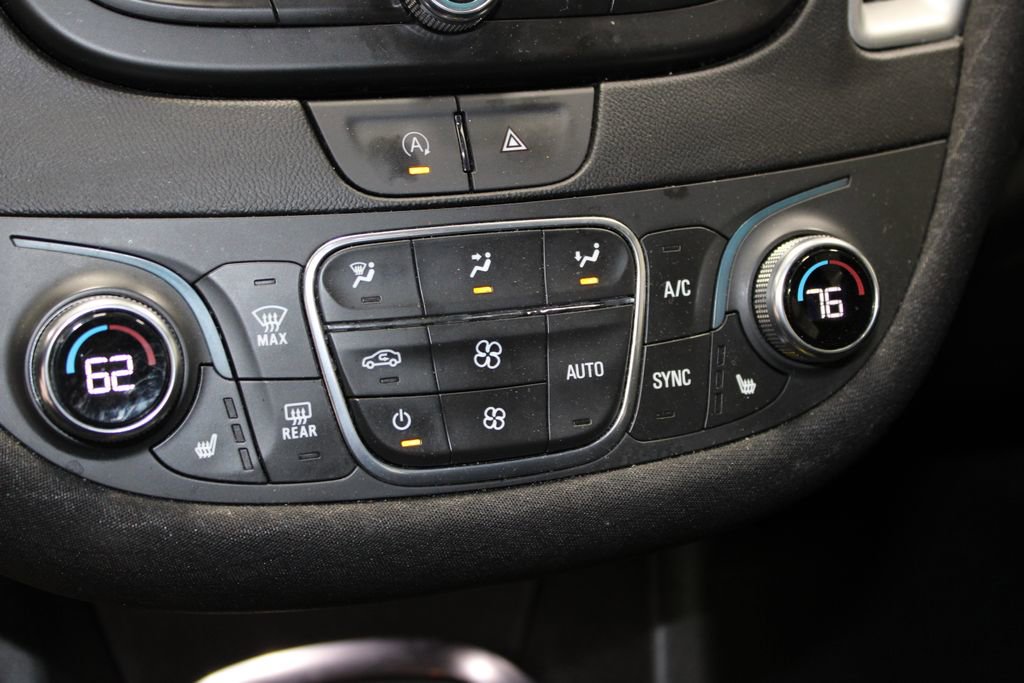 Used 2023 Chevrolet Malibu LT image 27