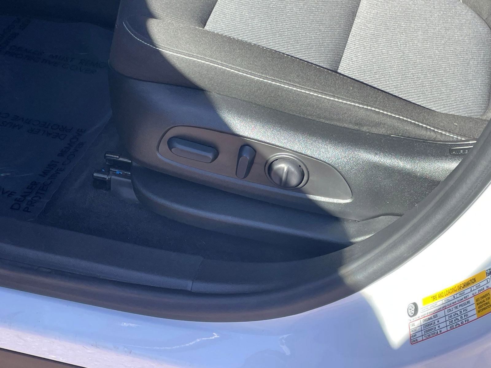 Used 2025 Chevrolet Blazer LT image 22