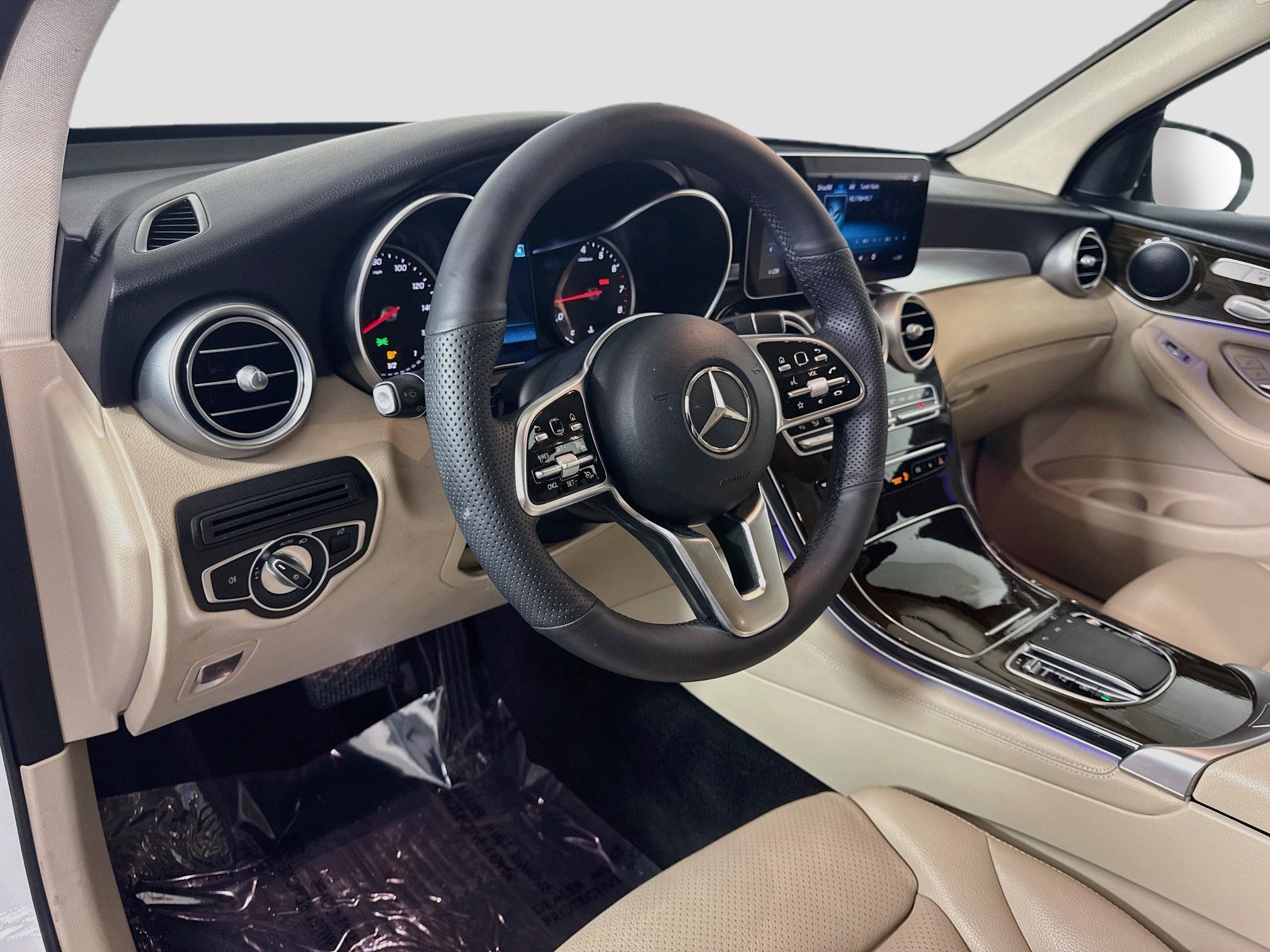 Used 2021 Mercedes-Benz GLC 300 image 23