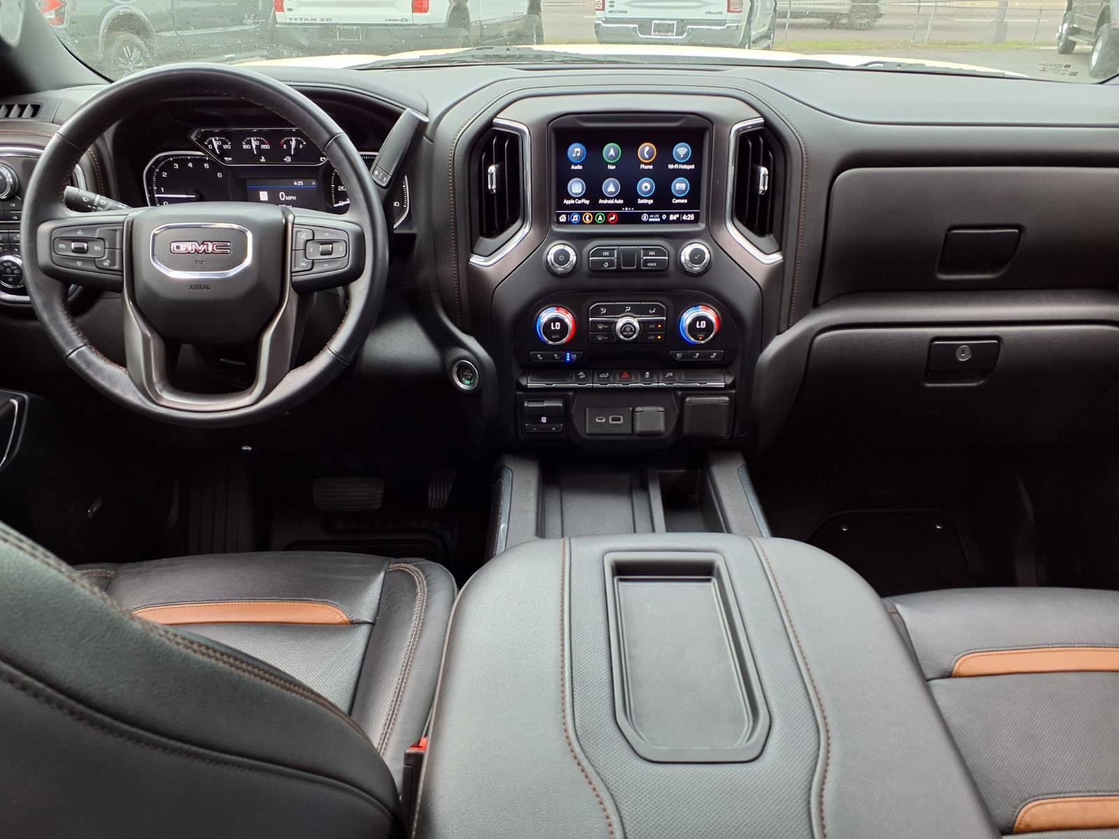 Used 2022 GMC Sierra 1500 AT4 w/ AT4 Preferred Package AWD/4WD image 10