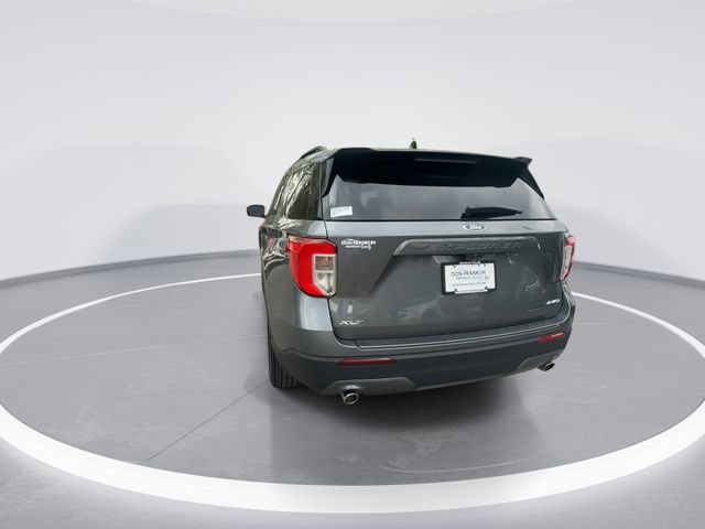 Used 2024 Ford Explorer XLT w/ Equipment Group 202A image 7