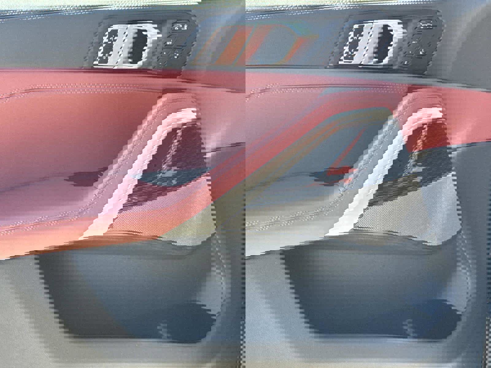 Certified 2024 BMW X6 xDrive40i w/ Premium Package image 27