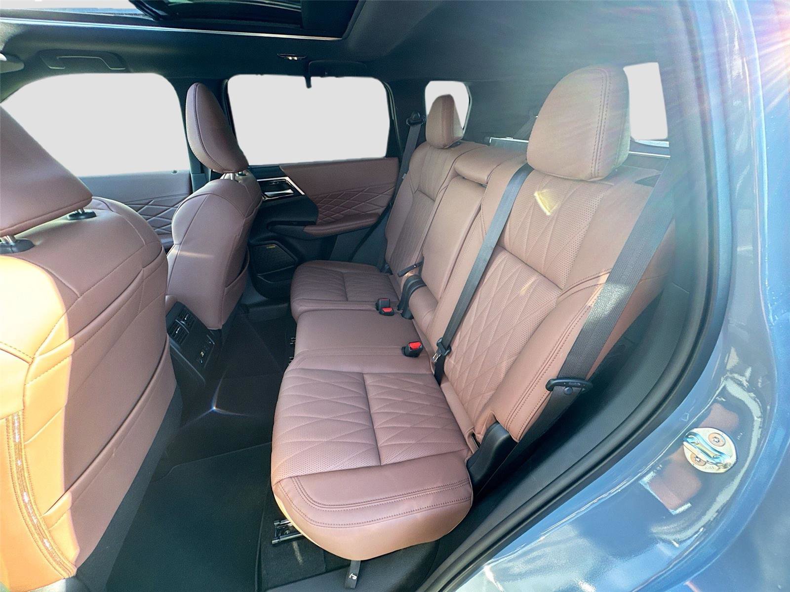 New 2025 Mitsubishi Outlander SEL image 26