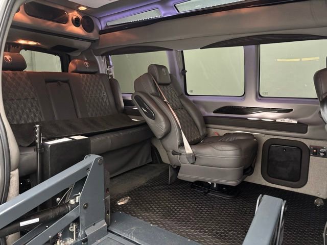 Used 2022 GMC Savana 2500 Mobility w/ Enhanced Convenience Package image 41