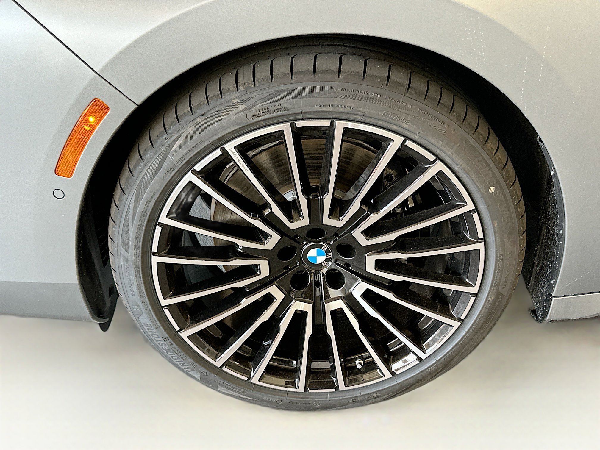 New 2026 BMW 760i xDrive w/ Executive Package image 27