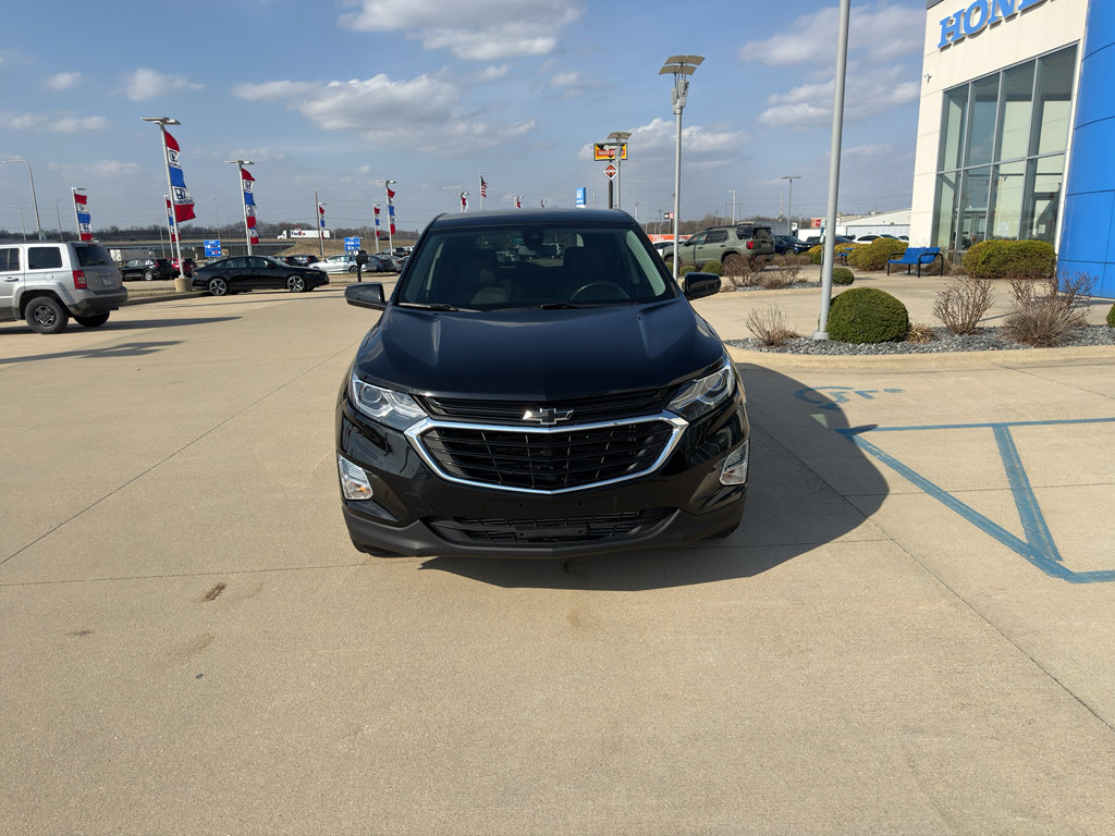 Used 2021 Chevrolet Equinox LT image 2