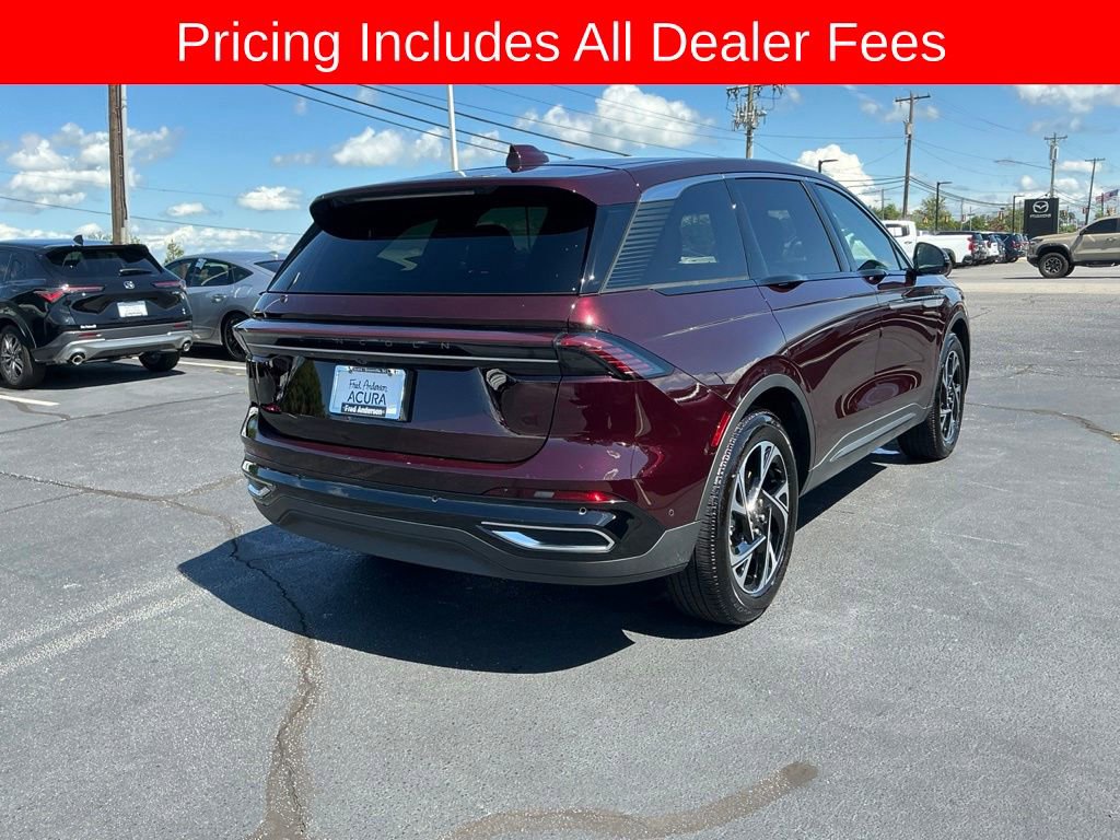 Used 2024 Lincoln Nautilus Premier AWD/4WD image 5