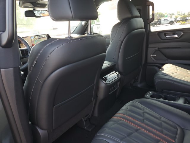 New 2026 Nissan Armada PRO-4X w/ Captain's Chari Seat Package AWD/4WD image 18