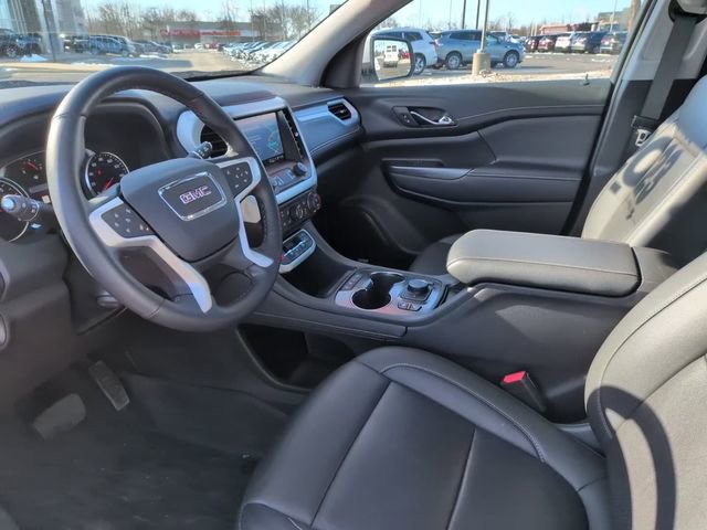 Certified 2023 GMC Acadia SLT w/ Preferred Package image 18