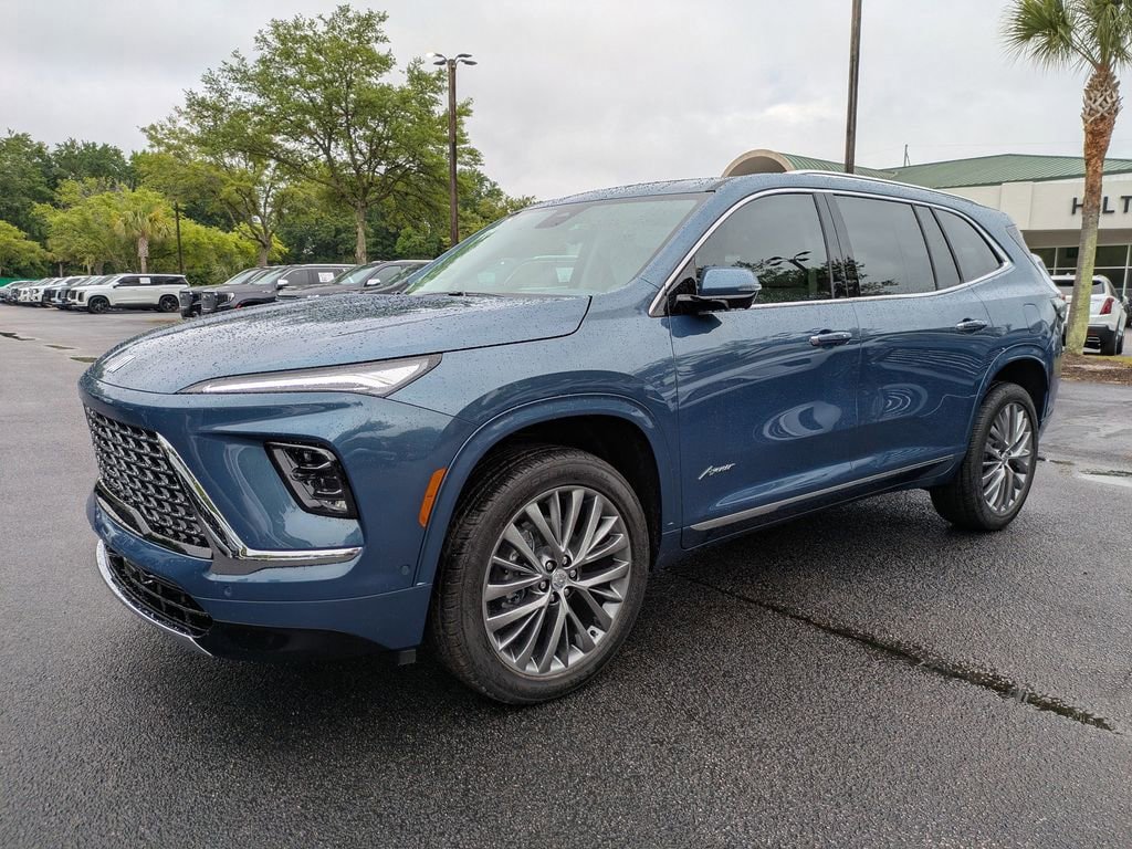 New 2026 Buick Enclave Avenir FWD image 8