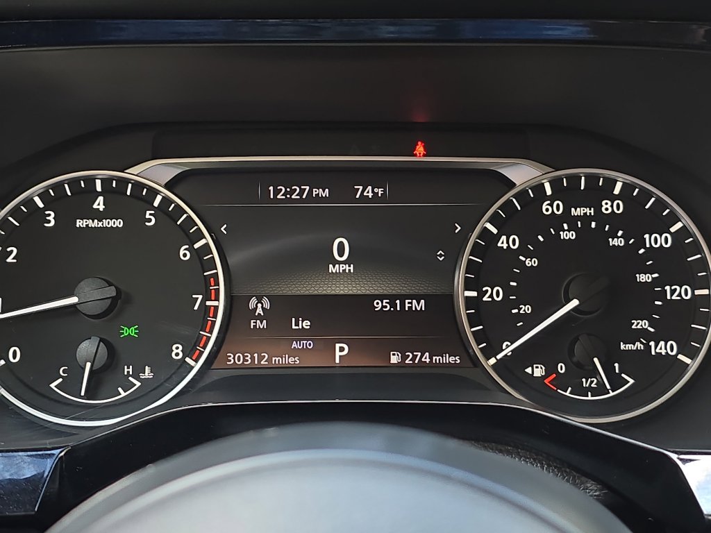 Used 2024 Nissan Pathfinder SV image 15