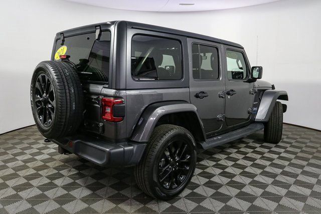 Used 2021 Jeep Wrangler Unlimited Sahara w/ Cold Weather Group image 13
